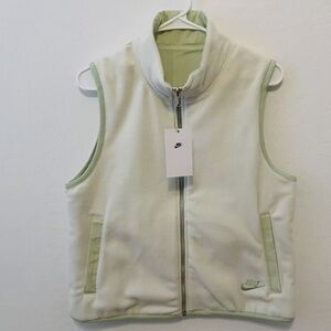 Nike Sportswear Sports Utility Women's Oversized Reversible Vest green tennis